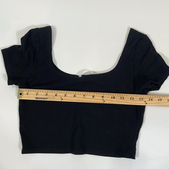 Reformation Jeans Tee Size S Black Ribbed Cropped Baby Tee EUC - Picture 5 of 8